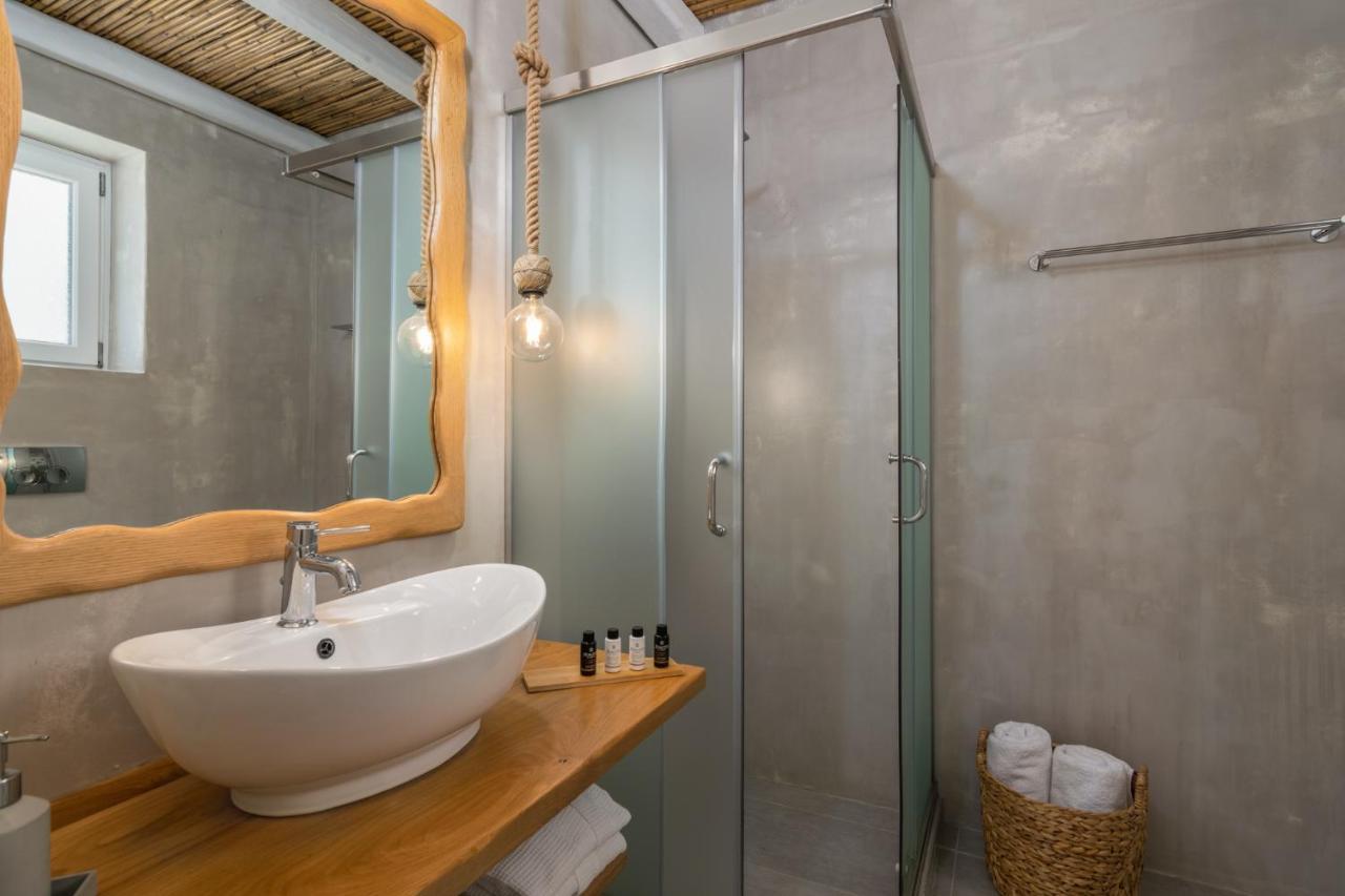 Milesian Suites Adamantas  Exteriör bild