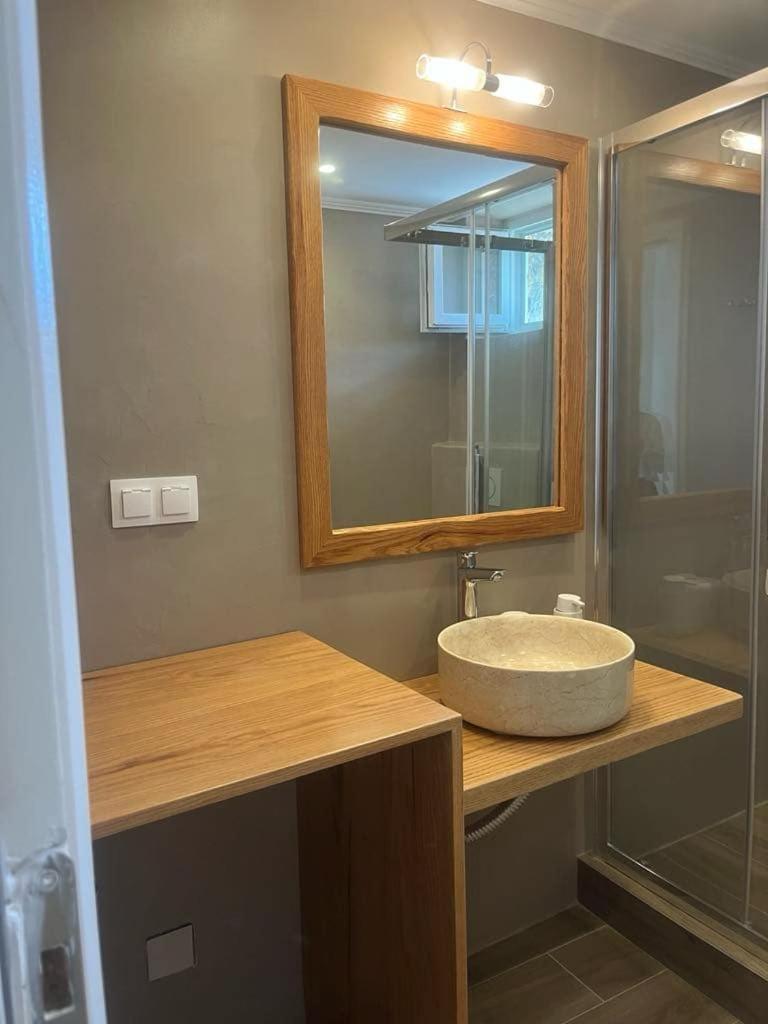 Milesian Suites Adamantas  Rum bild