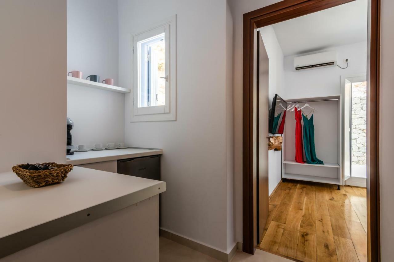 Milesian Suites Adamantas  Exteriör bild